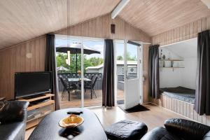 Amazing Home In Rønde With 2 Bedrooms, Swimming Pool And Wifi