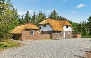 Three-Bedroom Holiday Home In Ulfborg - Øby