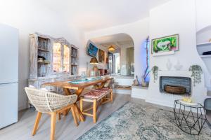 Beautiful frontline apartment