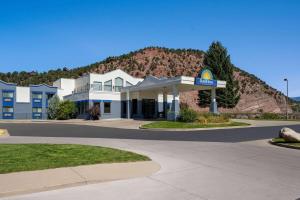 Days Inn by Wyndham Carbondale