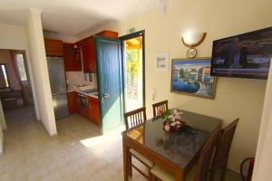 Two-Bedroom Apartment-Comfort with Sea View (1-4 Persons)