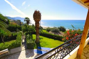 Two-Bedroom Apartment-Comfort with Sea View (1-4 Persons)