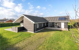 Four-Bedroom Holiday Home In Sydals