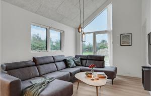 Gorgeous Home In Blokhus With Jacuzzi