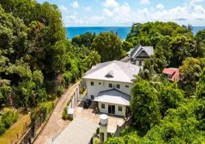 Dovass Self Catering Apartments - Takamaka