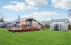 3 Bedroom Pet Friendly Home In Beder - Ajstrup