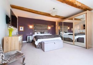 Bank Farm House - Stunning House & Gardens