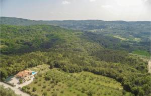 Awesome Home In Meloni With Sauna 