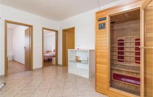 Awesome Home In Meloni With Sauna