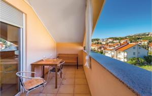 1 Bedroom Lovely Apartment In Palit 