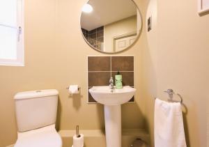 Stylish Flat With Sofa Bed in Malmesbury!