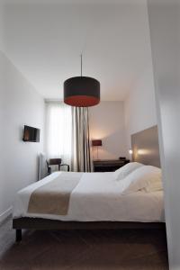 Hotels Hotel Ronsard : photos des chambres