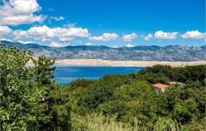 Nice Apartment In Bosana-Pag With Wifi