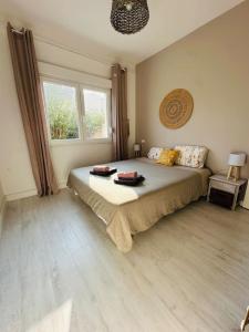 Les pieds dans le sable