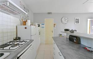 3 Bedroom Nice Home In Mazan