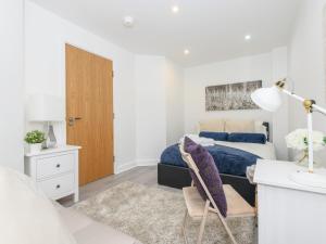 Central Leeds Duplex with Fantastic Canal Views - Pass the Keys