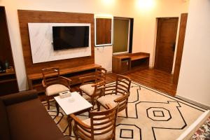 Royal Delight Resort