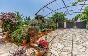 Two-Bedroom Apartment In Medulin