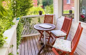 Stunning Home In Höllviken With Wifi