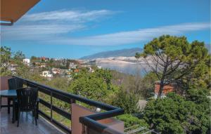 2 Bedroom Gorgeous Apartment In Bosana 