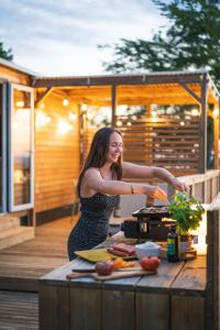 Campings Camping Le Sequoia : photos des chambres