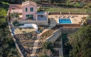 Evilia Beach Villa with Private Pool - 沃丽曼村