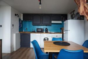 Au pied de létang LC Terre Occitane