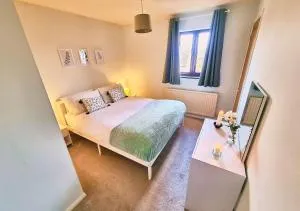 Bluebirds Cottage - Light & Airy 2 Bed in Bourton! - 怀克瑞辛顿