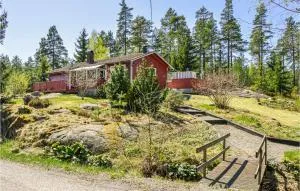 Lovely Home In Åby With Kitchen - Kolvetorp