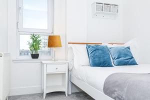 Waterfront Castle View 3 Bed FREE PARKING