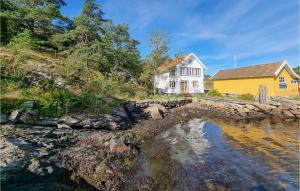 Lovely Home In Stillingsön Wit..