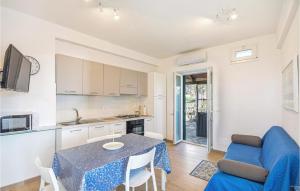 Beautiful Apartment In Recco With Wifi