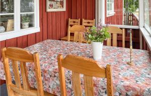 Lovely Home In Timmernabben