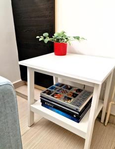 Artistic Apartment in Center