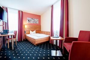 Large Single Room room in Hotel Panorama