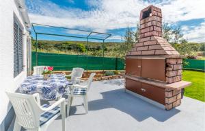 Stunning Home In Sveti Petar Na Moru