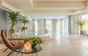 Beautiful Apartment In Okole With Wifi - Rakowitz