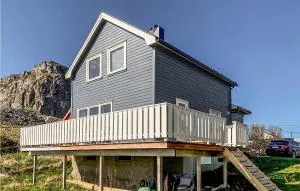 Pet Friendly Home In Straumsjøen - Langvåg