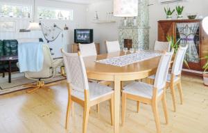 3 Bedroom Lovely Home In Sölvesborg