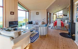 Four-Bedroom Holiday Home In Nykobing Sj