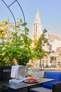 Hilton Antwerp Old Town