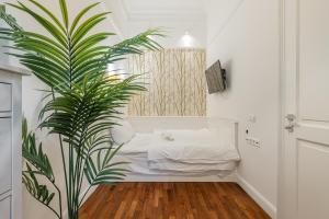 Unique Central Apartment in Budapest by Cavaland