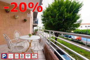 1232 GAUDI 100m PLAYA - Apivend Immo - 3hvězdičkové hotely ve městě Roses