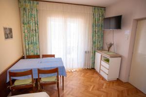 Apartments and Rooms Ivan 