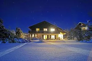 Großes Ferienhaus - Own cottage near Chiemsee - Maximilianshütte