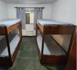 Pitangueiras prox Praia 10 pessoas ar condicionado