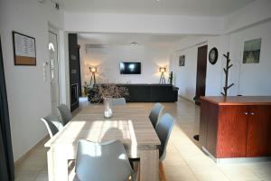 Salt Lake Sunset Tigaki