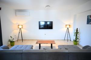 Salt Lake Sunset Tigaki