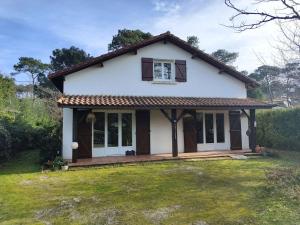 Villa landaise à Petit-Piquey, proche commerces, accès Bassin dArcachon - FR-1-736-29