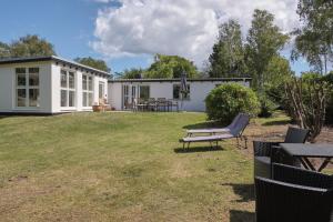 Charming Vacation Home Close To A Lovely Sandy Beach